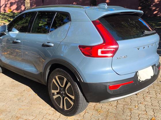 VOLVO XC40 1.5 T5 RECHARGE MOMENTUM GEARTRONIC